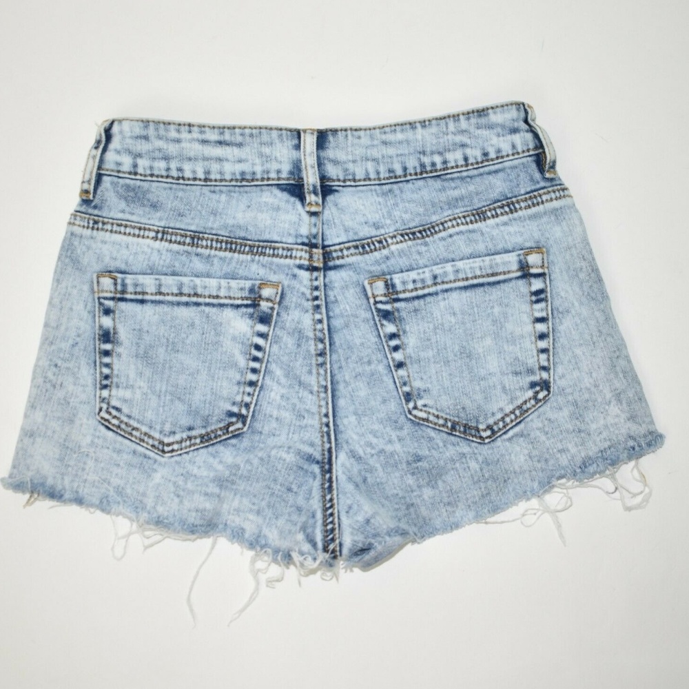 Bullhead Shorts - Picture 2 of 3